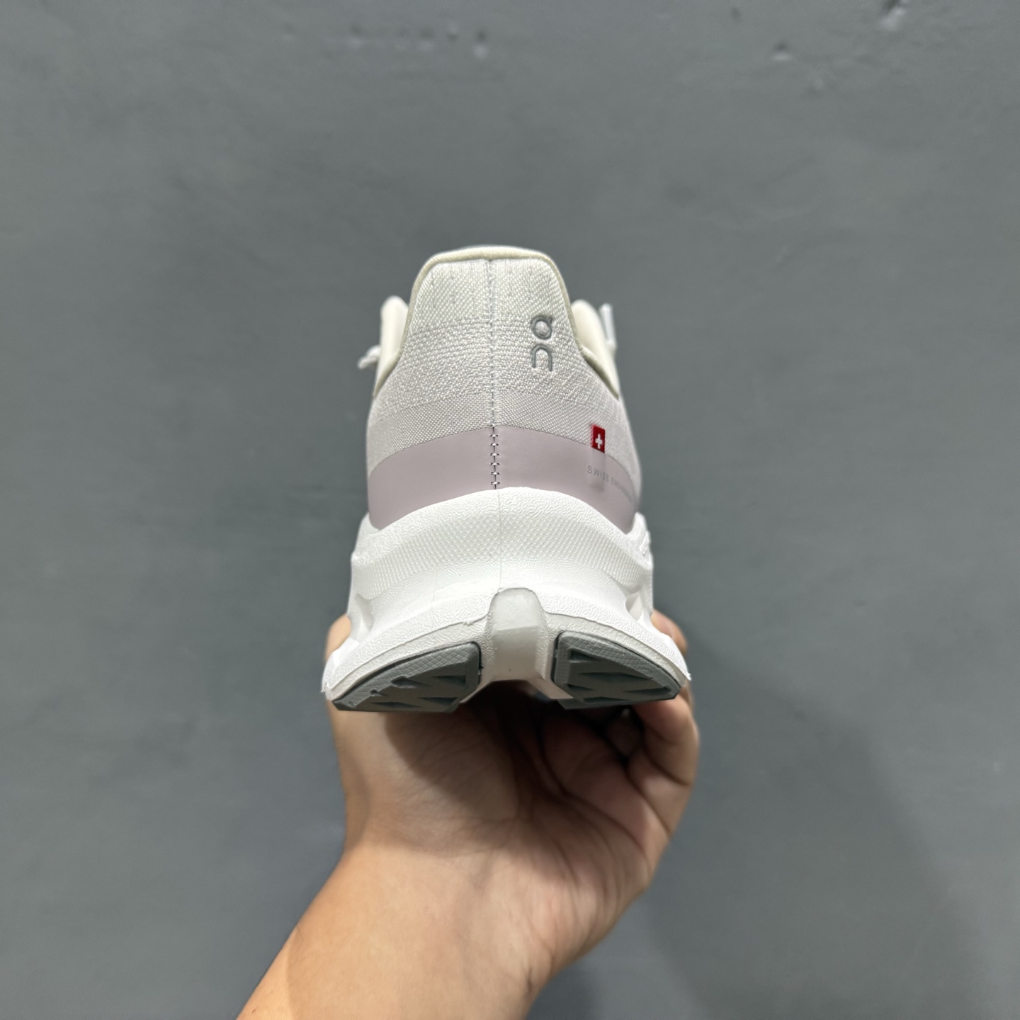 独家实拍昂跑 Cloud 6 系列 网面透气运动鞋跑步鞋