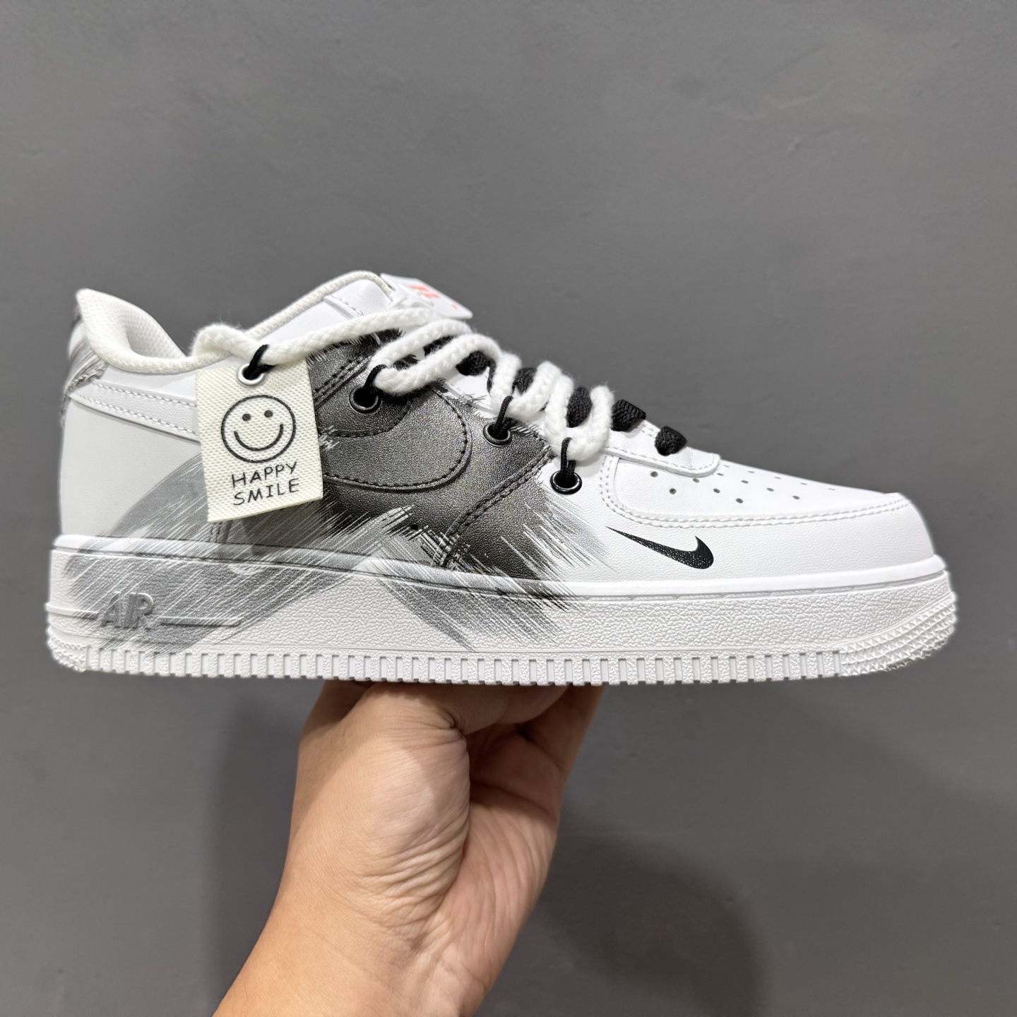Nike Air Force 1 Low 空军一号低帮运动休闲板鞋 DD2025-010 Nike Air Force 1 Low 空军一号低帮运动休闲板鞋 DD2025-010