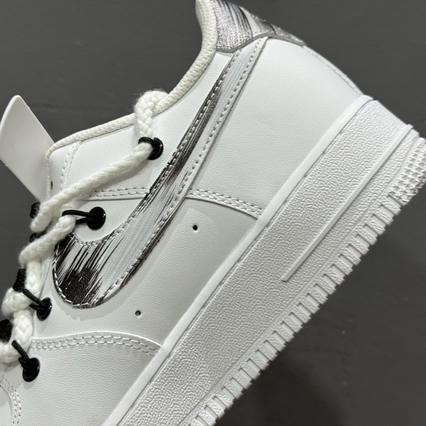 Nike Air Force 1 Low 空军一号低帮运动休闲板鞋 DD2025-010 Nike Air Force 1 Low 空军一号低帮运动休闲板鞋 DD2025-010