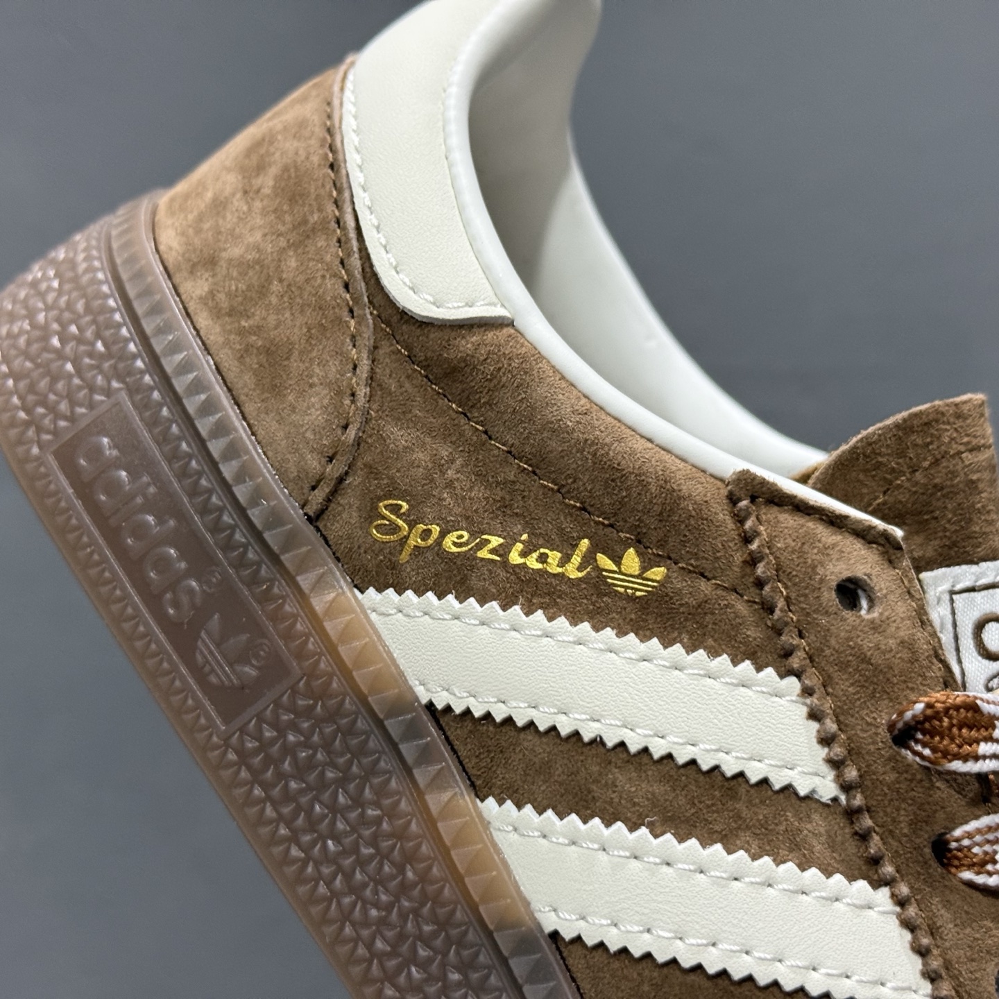 adidoriginals HANDBALL SPEZIAL 野棕色 KI5938 adidoriginals HANDBALL SPEZIAL 野棕色 KI5938