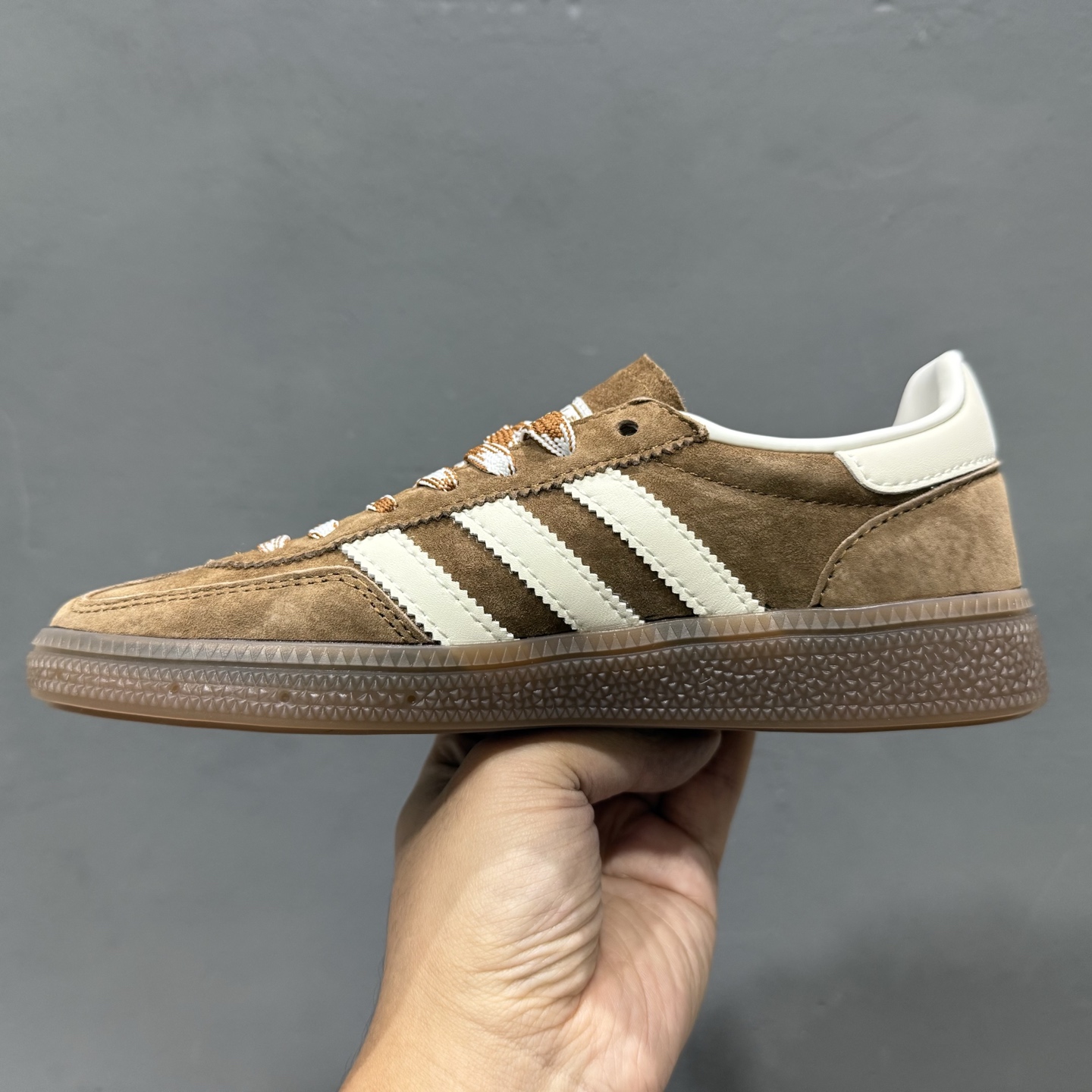 adidoriginals HANDBALL SPEZIAL 野棕色 KI5938 adidoriginals HANDBALL SPEZIAL 野棕色 KI5938