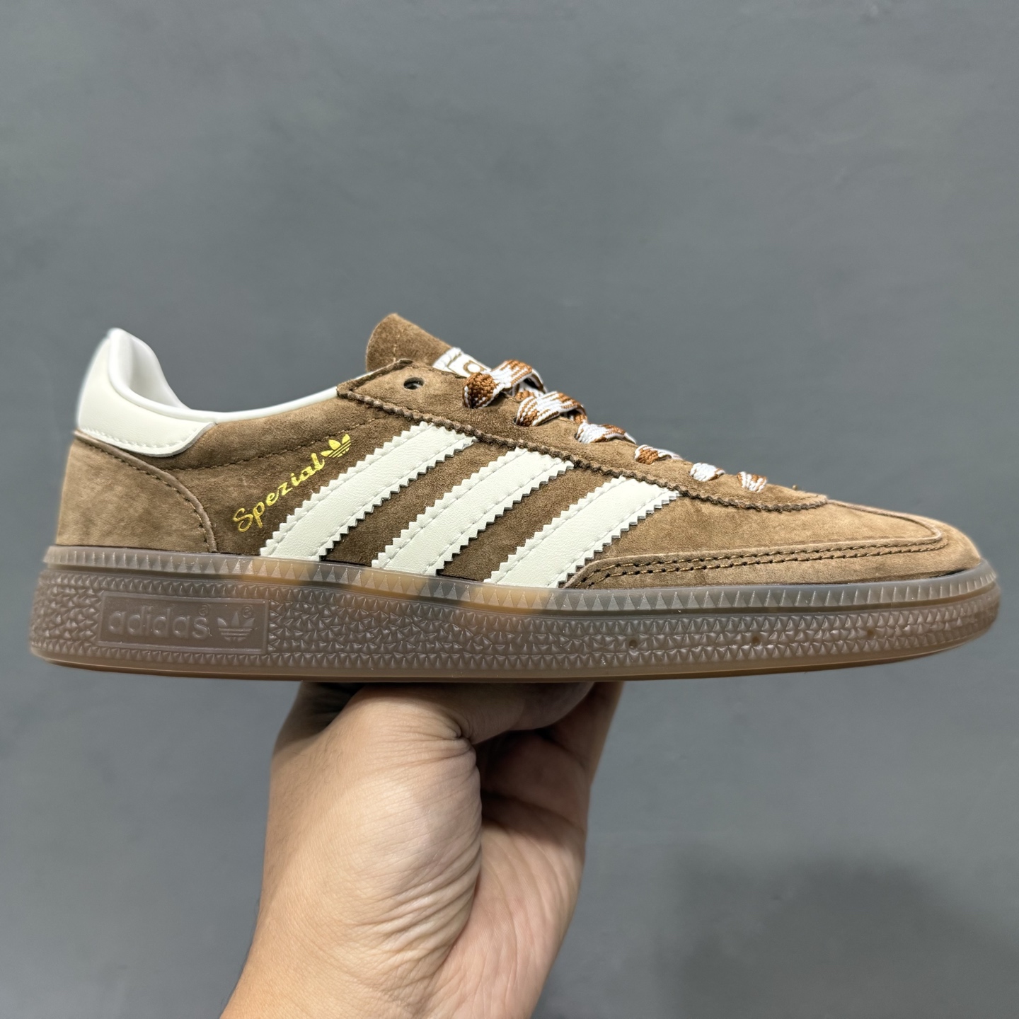 adidoriginals HANDBALL SPEZIAL 野棕色 KI5938 adidoriginals HANDBALL SPEZIAL 野棕色 KI5938