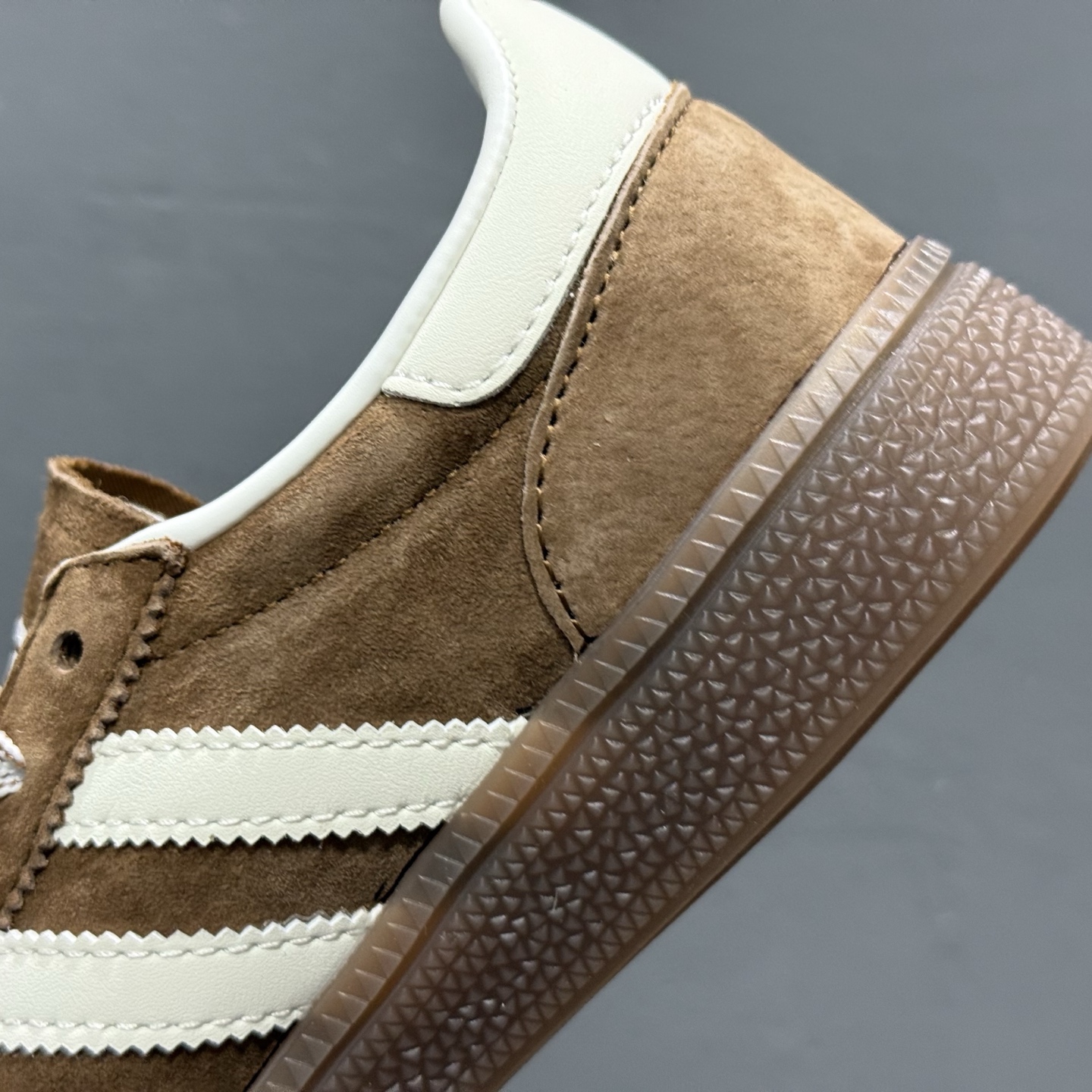 adidoriginals HANDBALL SPEZIAL 野棕色 KI5938 adidoriginals HANDBALL SPEZIAL 野棕色 KI5938