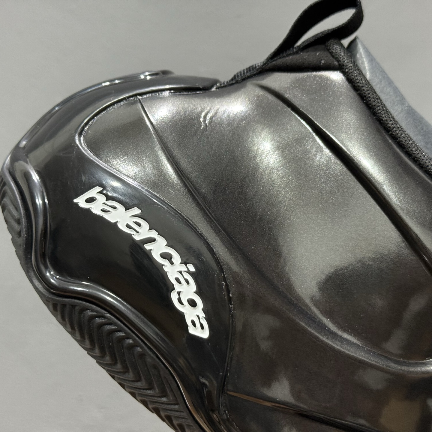 最新外贸批次 Balenciaga 巴黎世家 黑色 824909WBKB