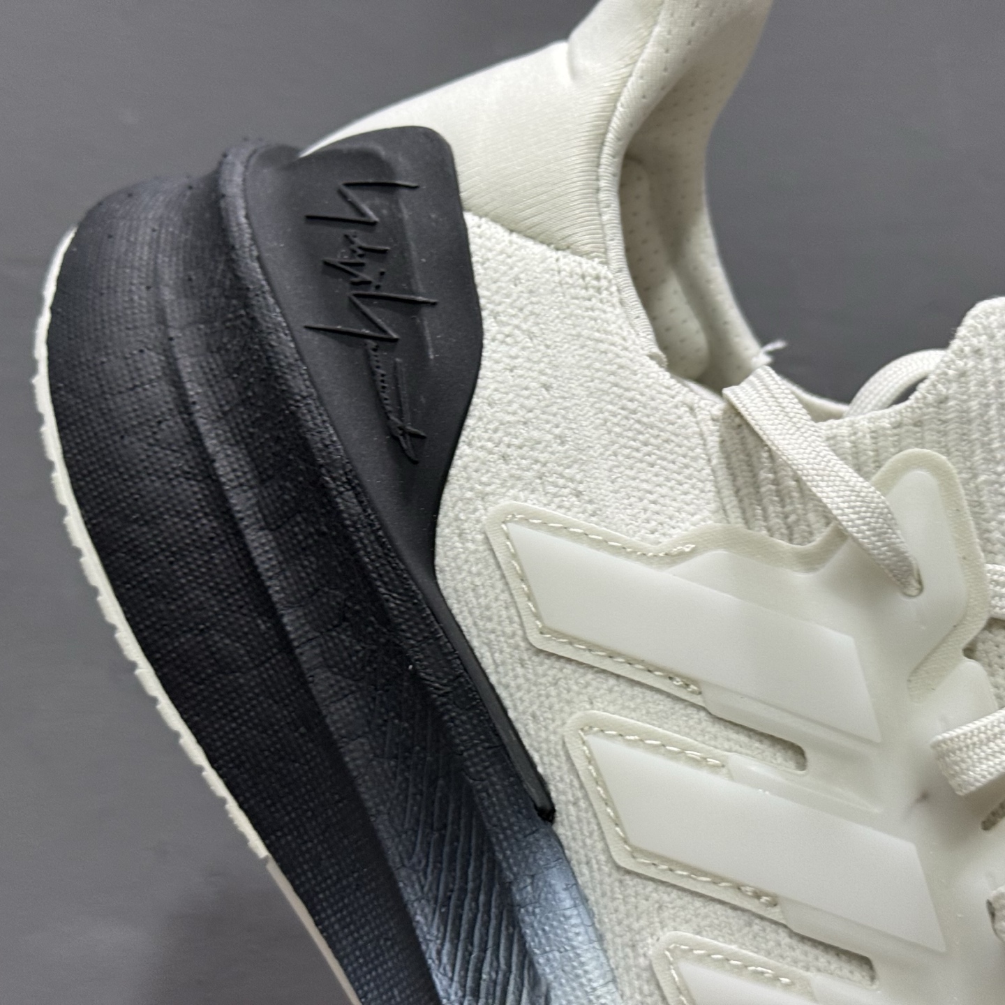 240 AdidY-3 x Ultraboo5 联名款阿迪达斯新款休闲爆米花跑步鞋 JR6648