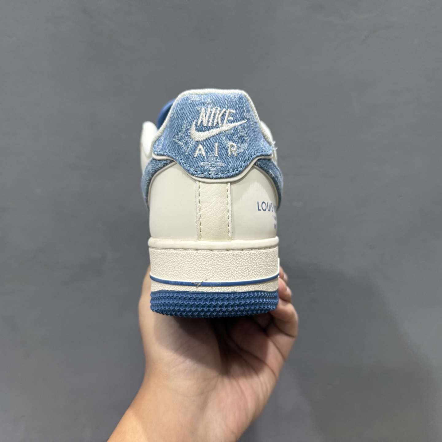 NIke Air Force 1 '07 Low “LV联名-牛仔蓝”空军一号 低帮 运动鞋 SM6668-130 NIke Air Force 1 '07 Low “LV联名-牛仔蓝”空军一号 低帮 运动鞋 SM6668-130