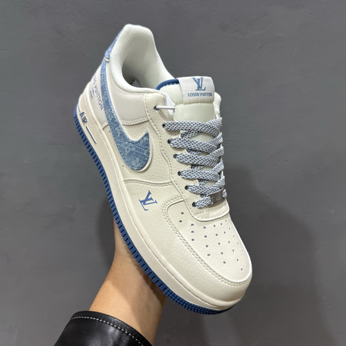 NIke Air Force 1 '07 Low “LV联名-牛仔蓝”空军一号 低帮 运动鞋 SM6668-130 NIke Air Force 1 '07 Low “LV联名-牛仔蓝”空军一号 低帮 运动鞋 SM6668-130