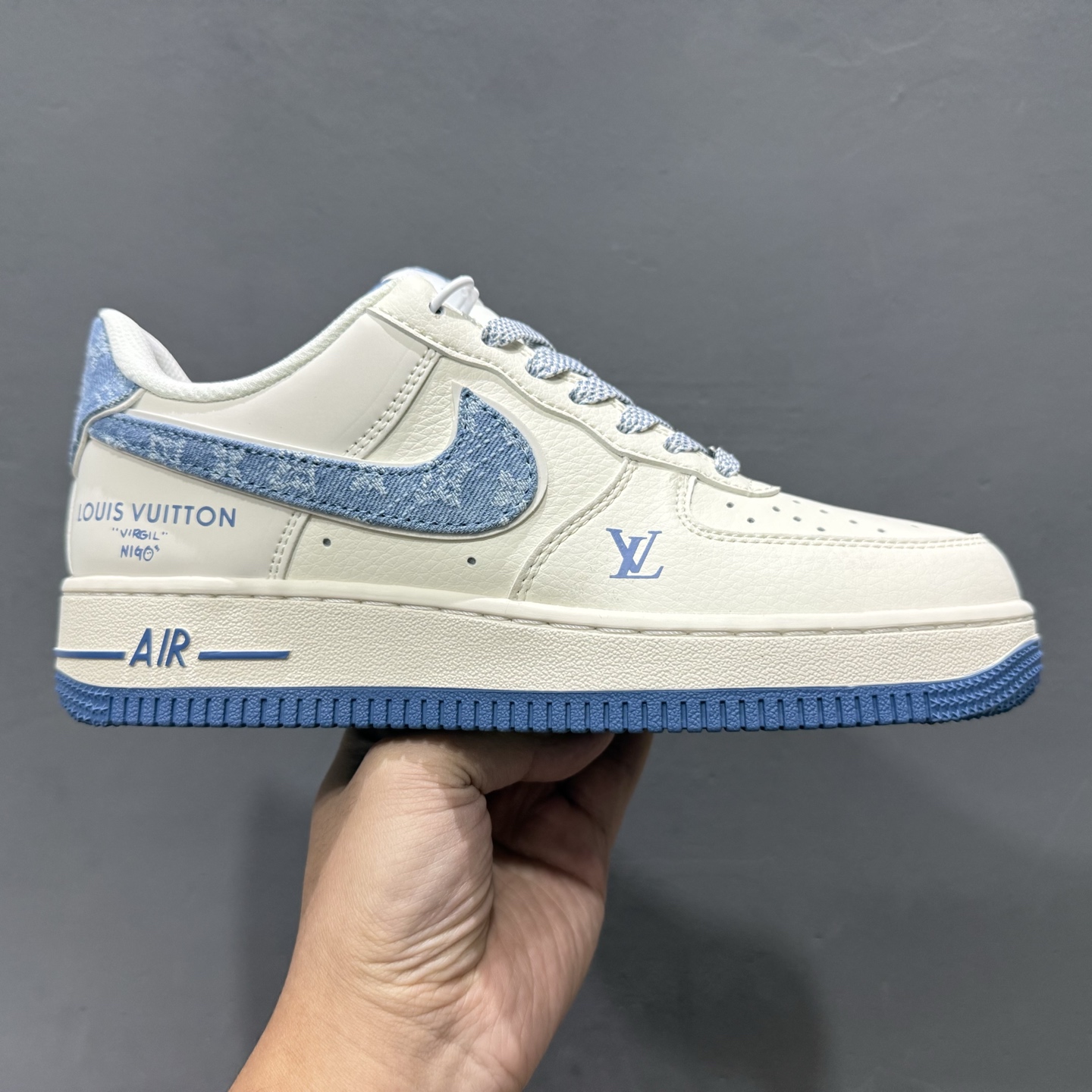 NIke Air Force 1 ’07 Low “LV联名-牛仔蓝”空军一号 低帮 运动鞋 SM6668-130 NIke Air Force 1 ’07 Low “LV联名-牛仔蓝”空军一号 低帮 运动鞋 SM6668-130