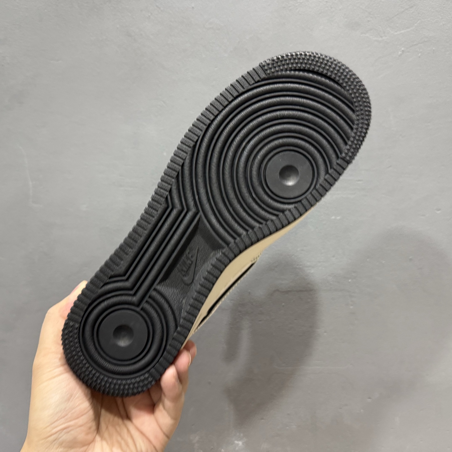 Nike AIR FORCE 1'07 LV8 联名款 空军一号低帮休闲板鞋 JP8028-060