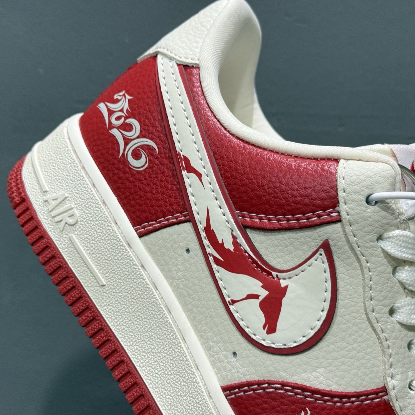 NIke Air Force 1 '07 Low “马年联名——荔纹红马”空军一号 低帮 运动鞋 XL1979-134