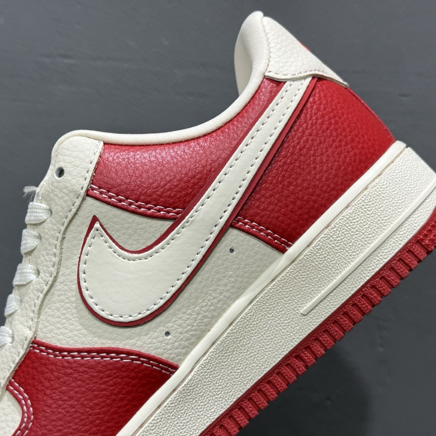NIke Air Force 1 '07 Low “马年联名——荔纹红马”空军一号 低帮 运动鞋 XL1979-134