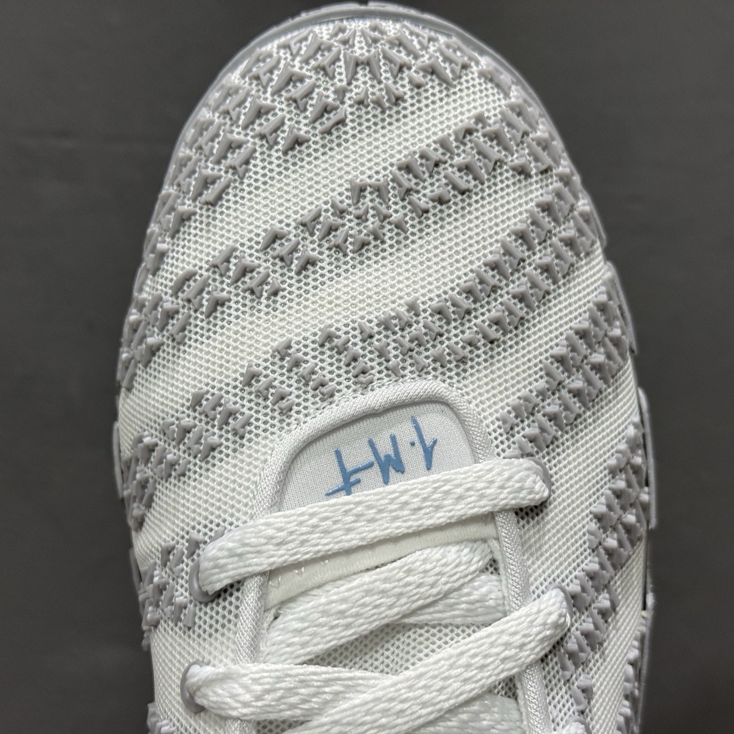 300 纯原 NK JA 3 EP 莫兰特三代 男子实战篮球鞋 HF2794-100