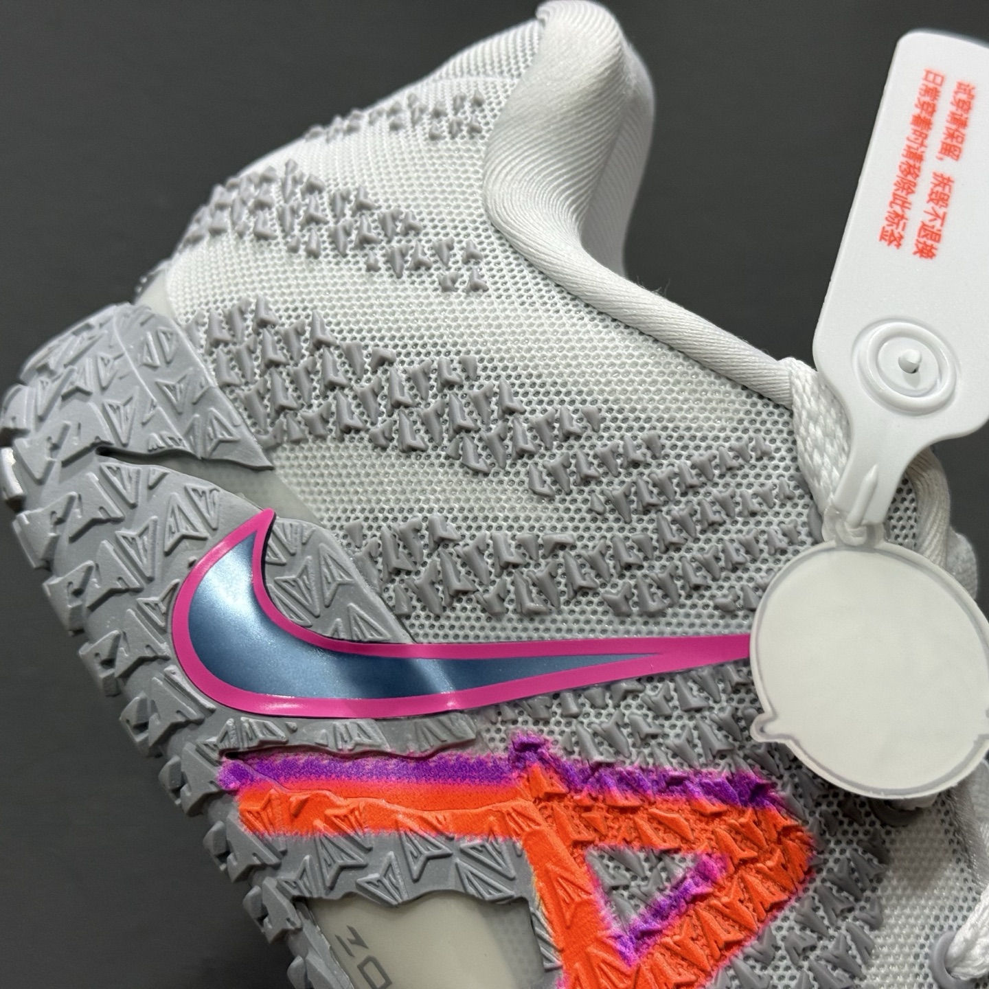 300 纯原 NK JA 3 EP 莫兰特三代 男子实战篮球鞋 HF2794-100