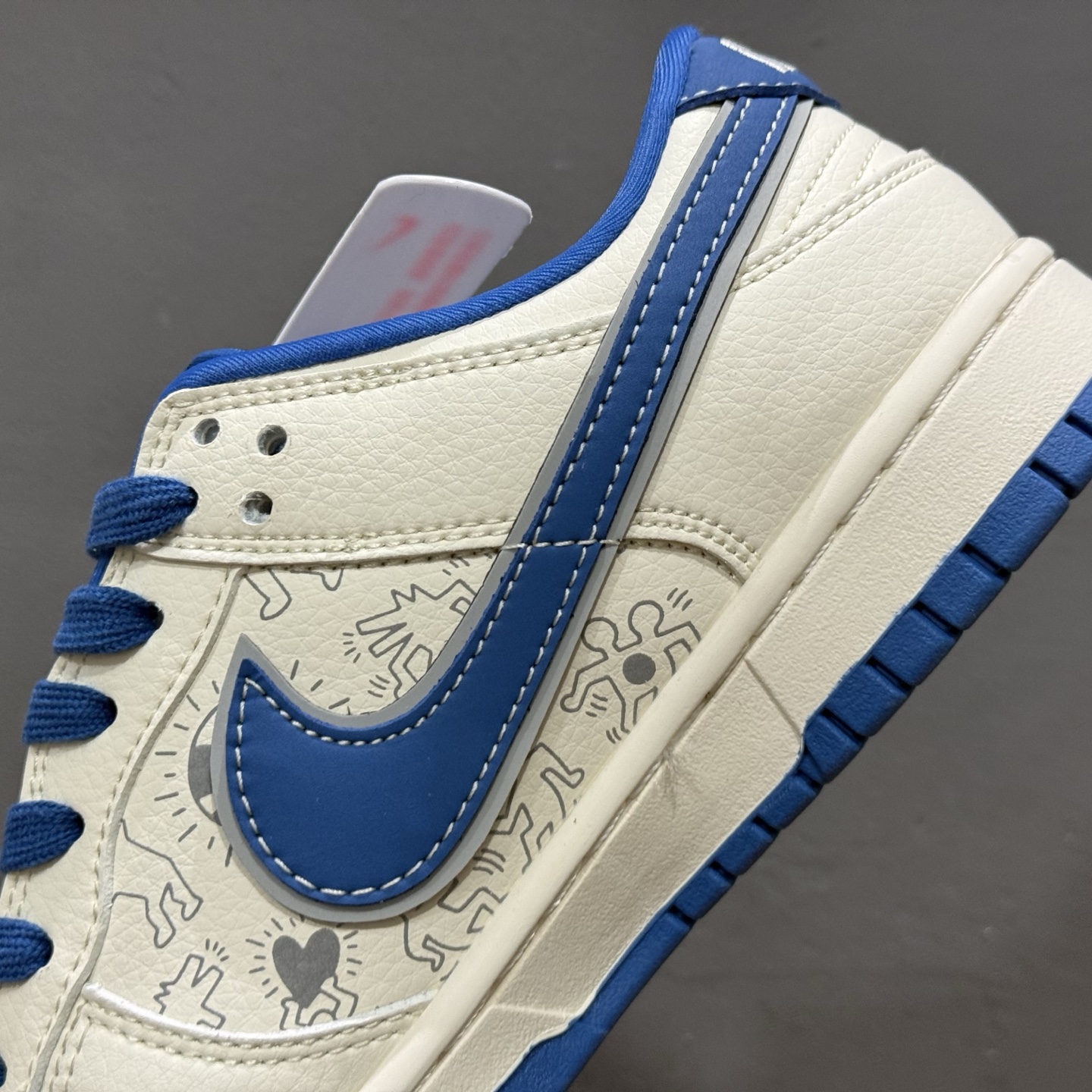 高端定制Nike SB Dunk Low “Superme联名------奶白蓝渡鸦” 高端定制 低帮休闲板鞋 XD1588-237