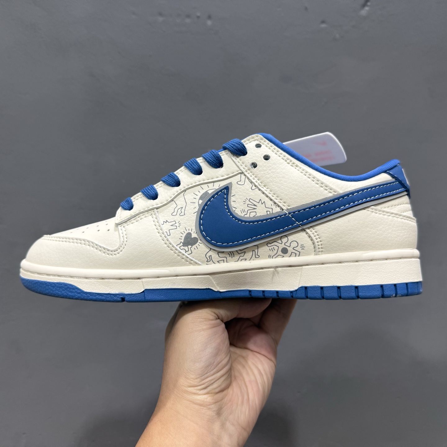 高端定制Nike SB Dunk Low “Superme联名------奶白蓝渡鸦” 高端定制 低帮休闲板鞋 XD1588-237