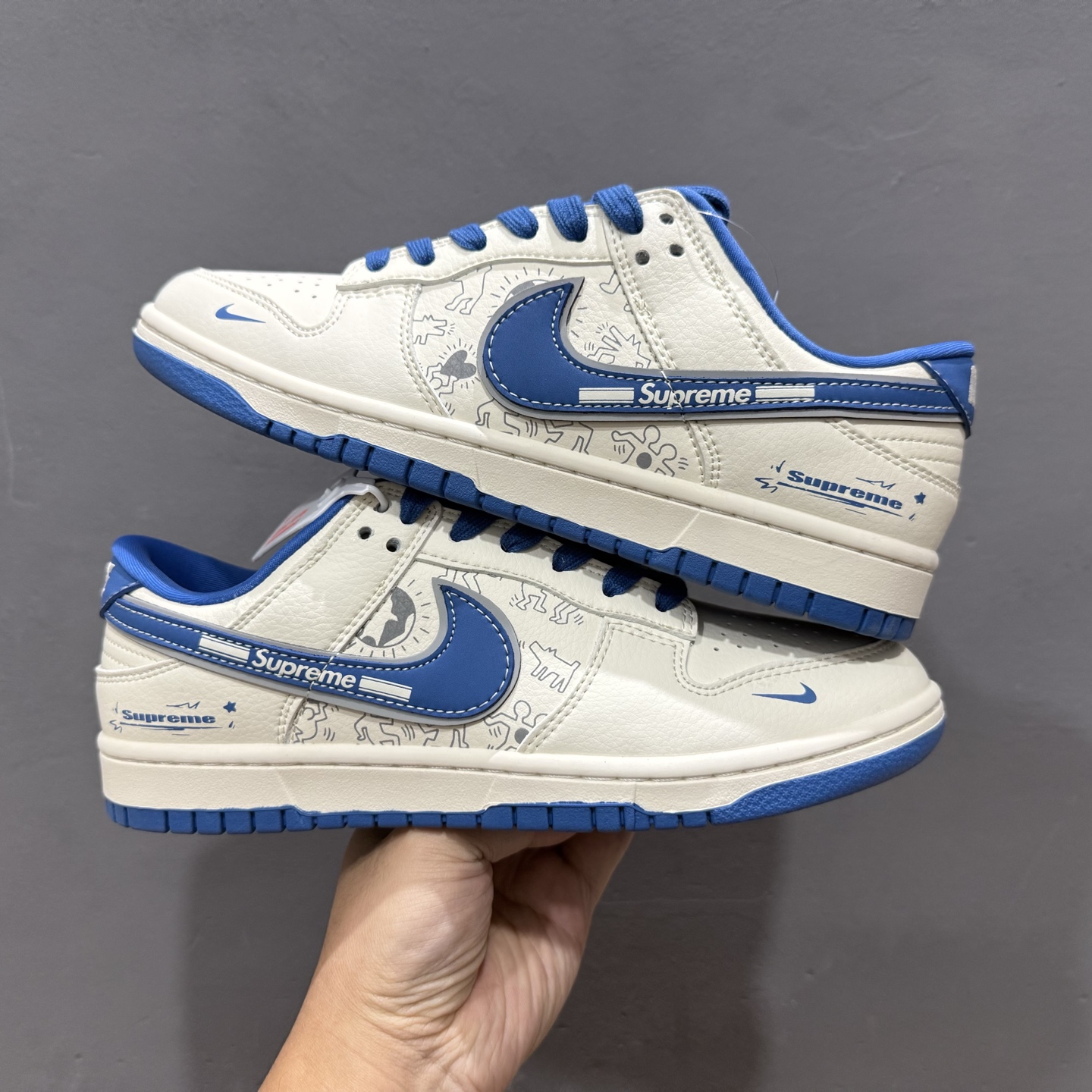 高端定制Nike SB Dunk Low “Superme联名------奶白蓝渡鸦” 高端定制 低帮休闲板鞋 XD1588-237