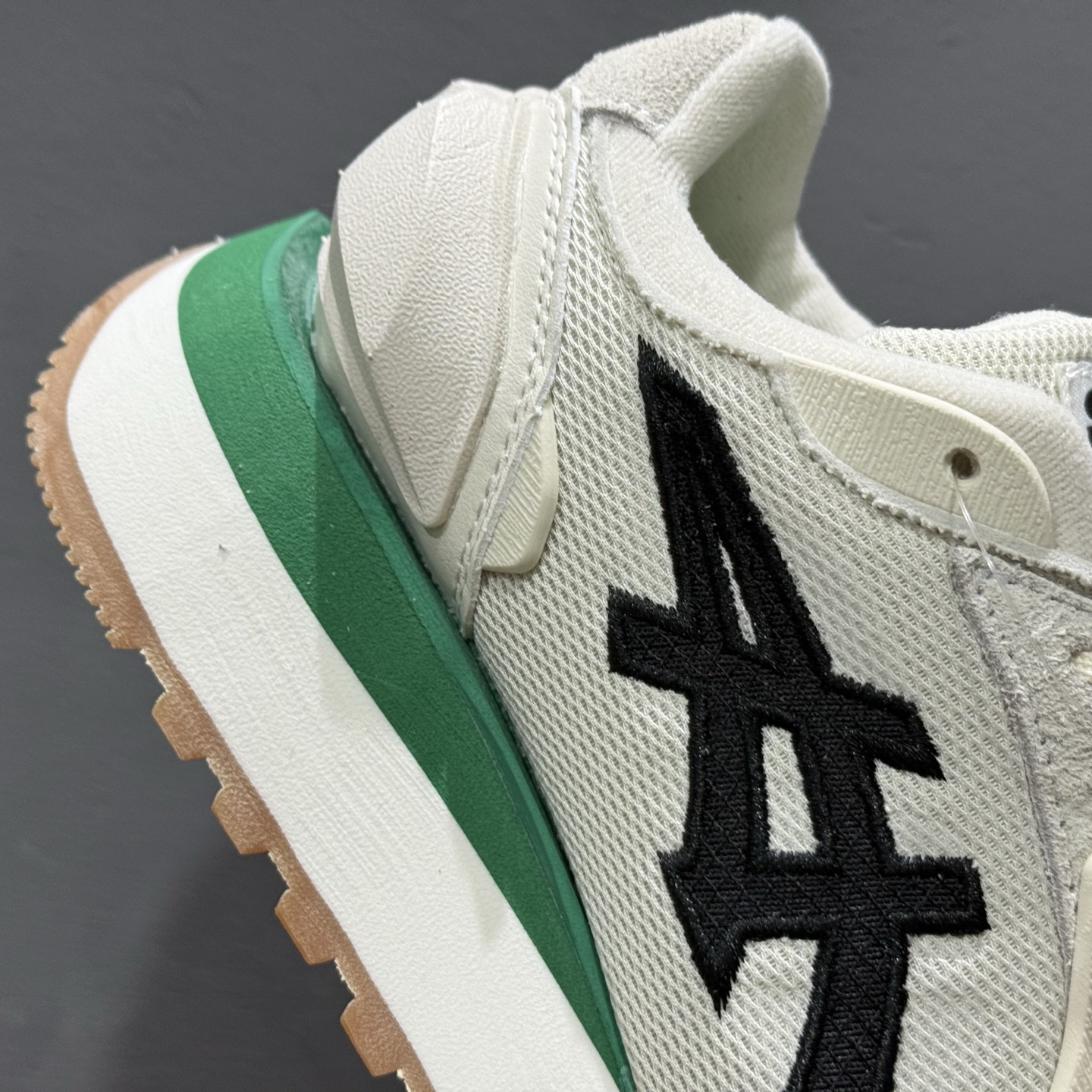 Asics Onitsuka Tiger TOKUTEN 亚瑟士鬼冢虎复古经典板鞋 1183B555-103 Asics Onitsuka Tiger TOKUTEN 亚瑟士鬼冢虎复古经典板鞋 1183B555-103