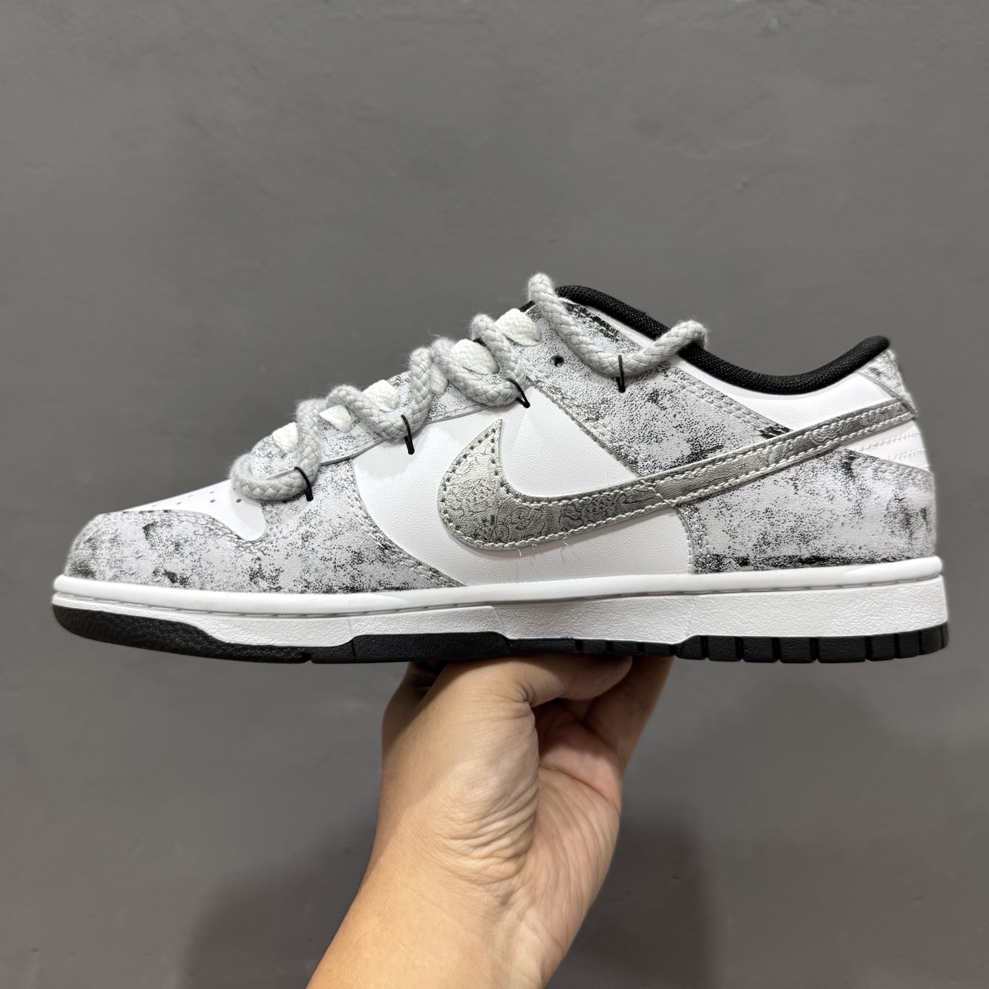 NIKE DUNK LOW RETRO 绑带联名款 耐克 低帮休闲运动板鞋 DD1391-100