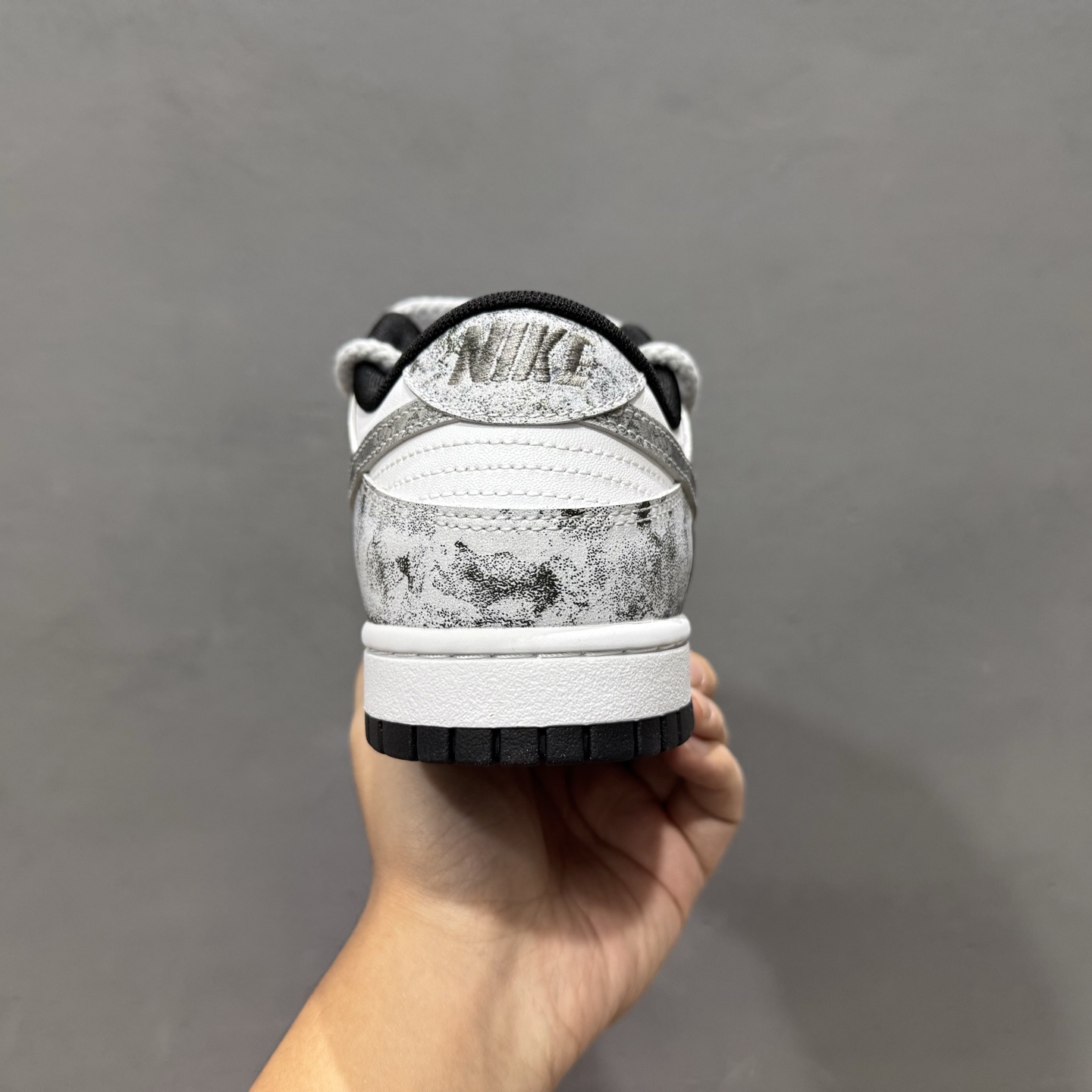 NIKE DUNK LOW RETRO 绑带联名款 耐克 低帮休闲运动板鞋 DD1391-100