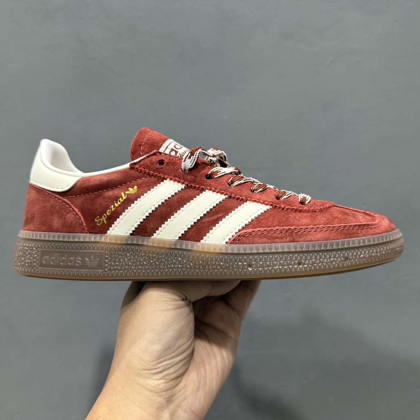 AdidHandball Spezial KI5937 阿迪达斯经典复古休闲板鞋 AdidHandball Spezial KI5937 阿迪达斯经典复古休闲板鞋