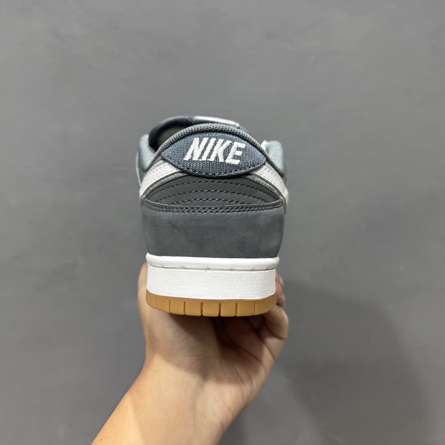 Nike SB Dunk Low 低帮休闲板鞋 FZ1287-300 Nike SB Dunk Low 低帮休闲板鞋 FZ1287-300