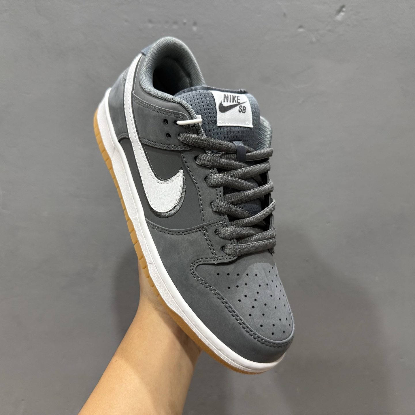 Nike SB Dunk Low 低帮休闲板鞋 FZ1287-300 Nike SB Dunk Low 低帮休闲板鞋 FZ1287-300