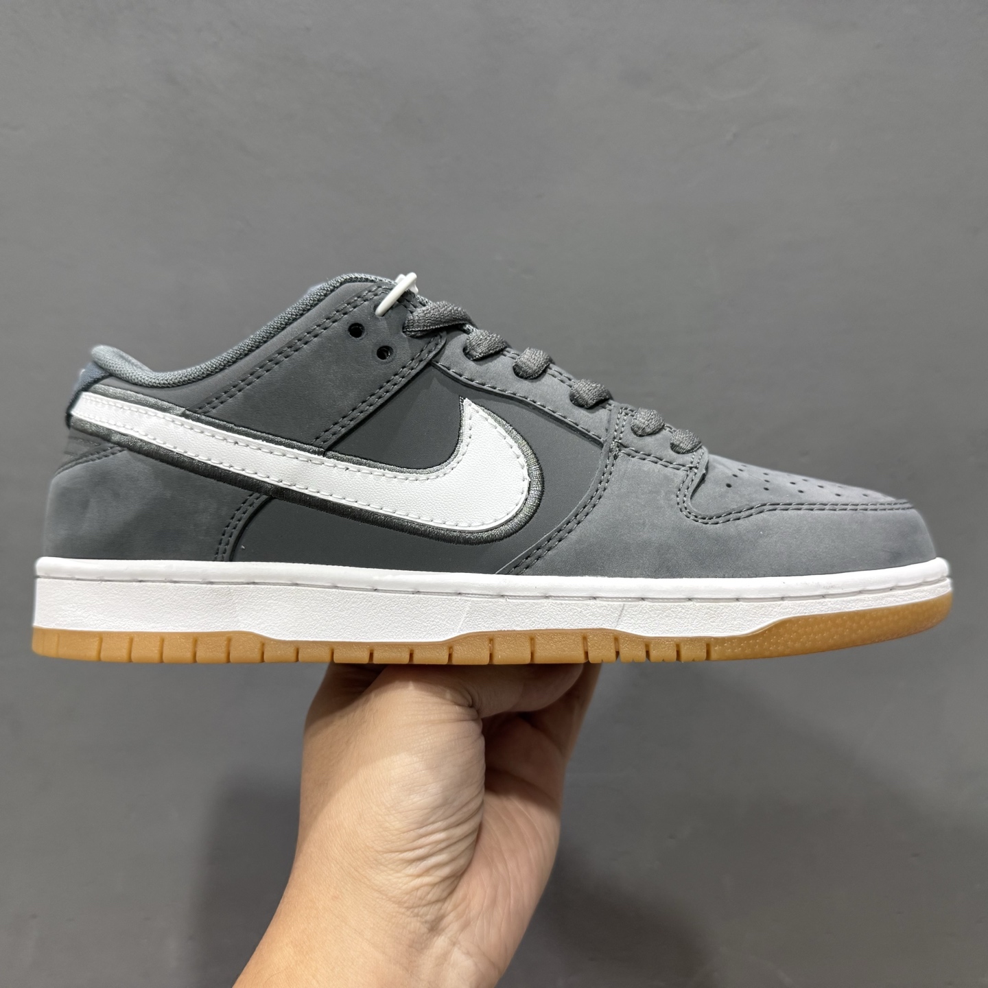 Nike SB Dunk Low 低帮休闲板鞋 FZ1287-300 Nike SB Dunk Low 低帮休闲板鞋 FZ1287-300