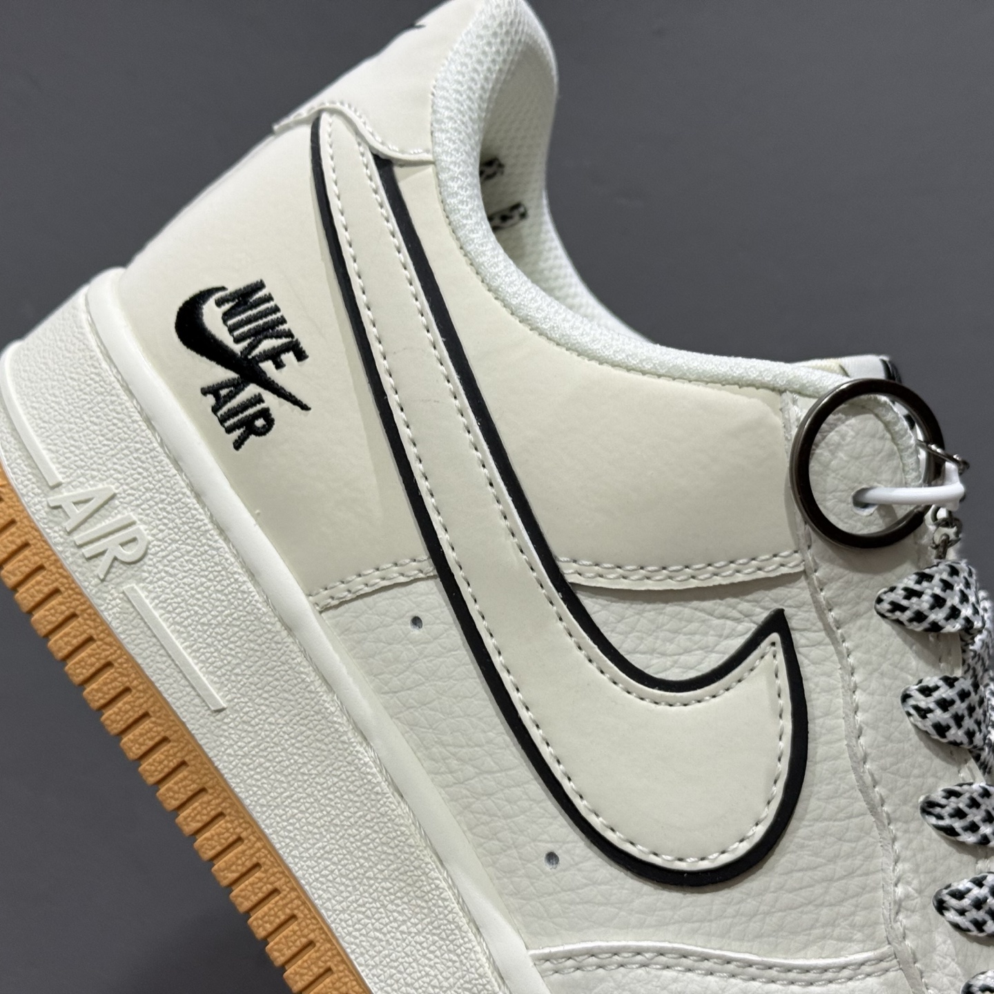 Nike W AIR FORCE 1 '07 WB “联名款”空军一号 低帮 运动鞋 CS5288-053