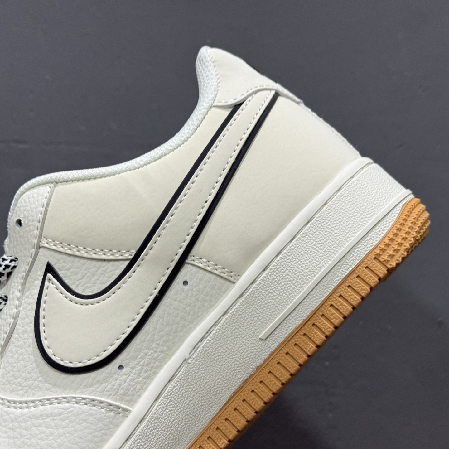Nike W AIR FORCE 1 '07 WB “联名款”空军一号 低帮 运动鞋 CS5288-053