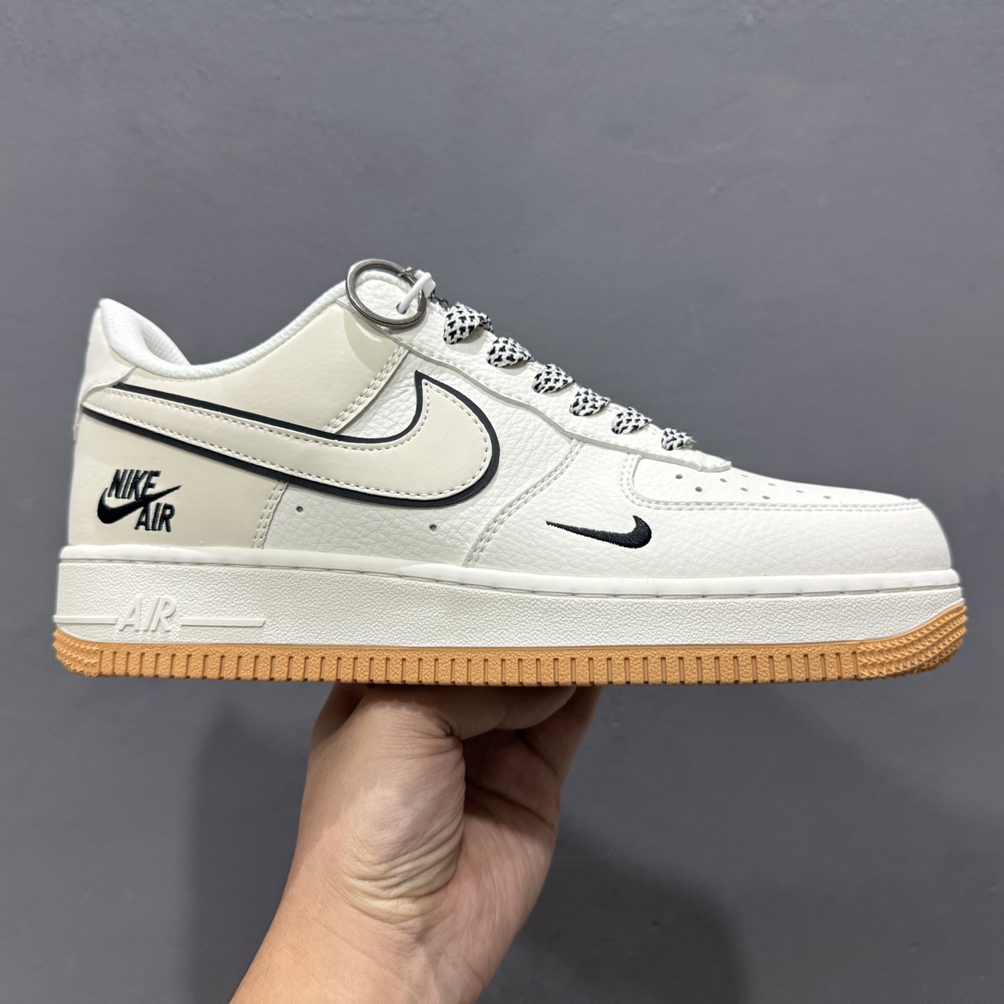 Nike W AIR FORCE 1 ’07 WB “联名款”空军一号 低帮 运动鞋 CS5288-053