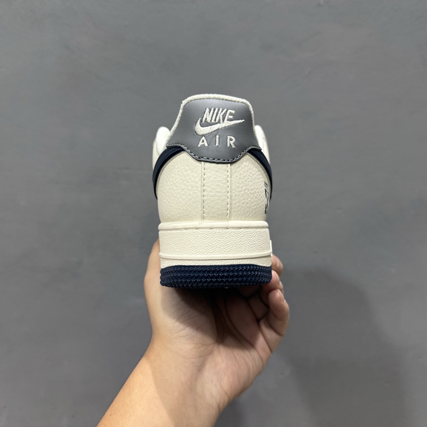 Nike Air Force 1'07 Low 联名 双拼米灰蓝 空军一号低帮休闲板鞋 QW5836-026