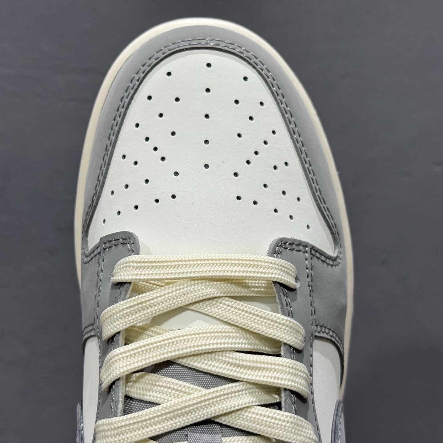 Nike SB Dunk Low 周年高端定制 低帮休闲板鞋 GW0510-051 Nike SB Dunk Low 周年高端定制 低帮休闲板鞋 GW0510-051