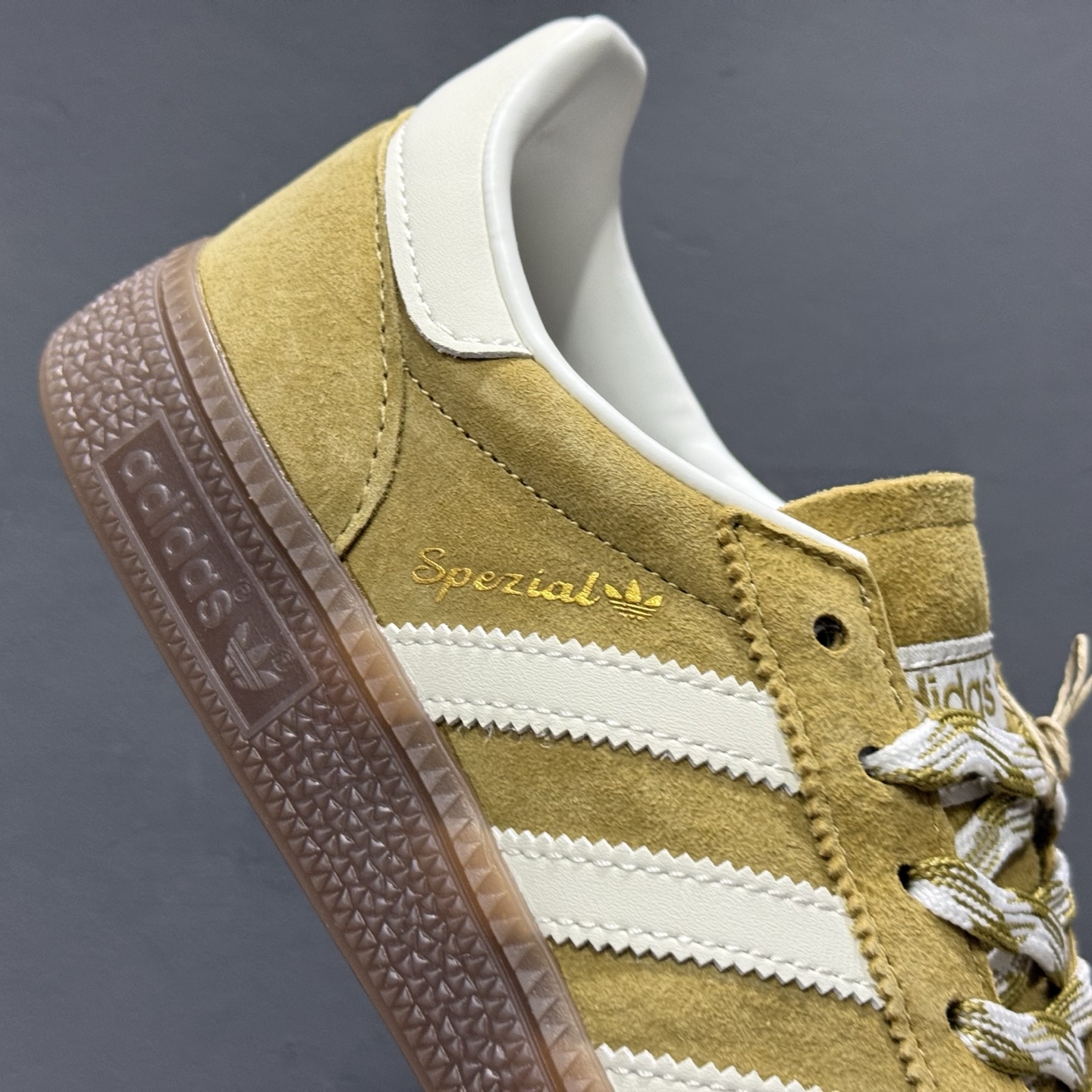 AdidHandball Spezial KI5939 阿迪达斯经典复古休闲板鞋 AdidHandball Spezial KI5939 阿迪达斯经典复古休闲板鞋