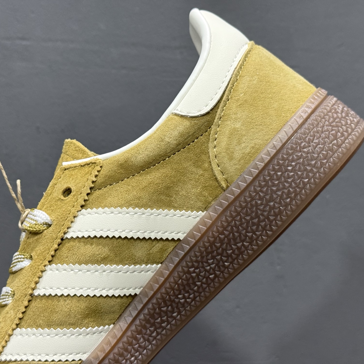 AdidHandball Spezial KI5939 阿迪达斯经典复古休闲板鞋 AdidHandball Spezial KI5939 阿迪达斯经典复古休闲板鞋