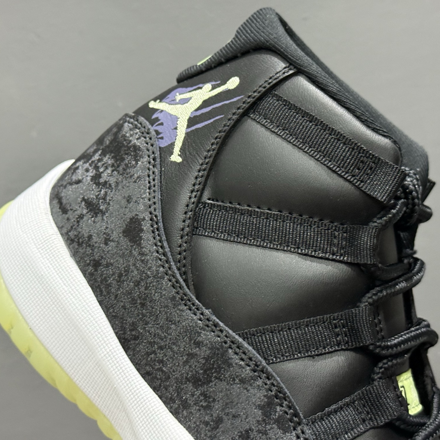 Jordan Air Jordan 11 舒适百搭 防滑耐磨 高帮 篮球鞋 黑色 万圣节 IB1378-001