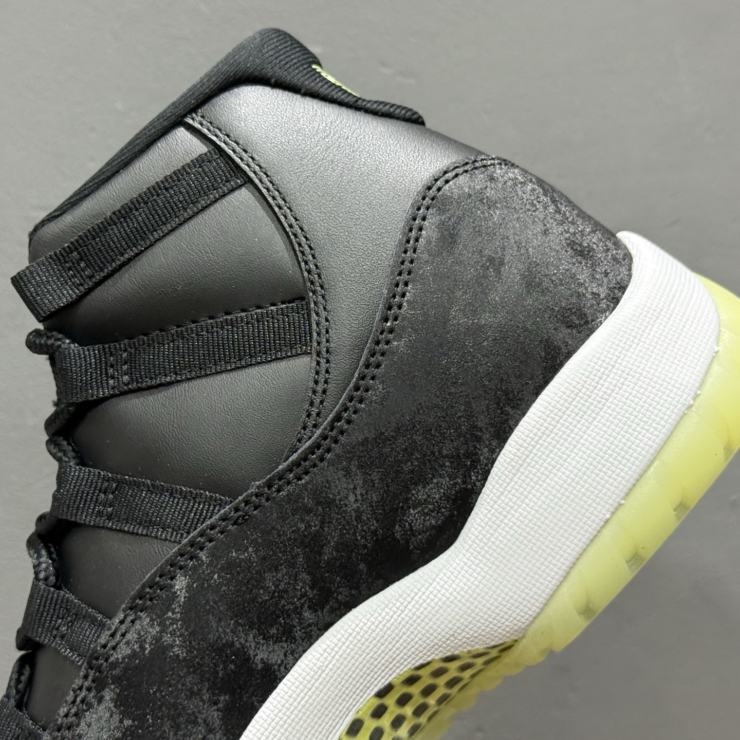 Jordan Air Jordan 11 舒适百搭 防滑耐磨 高帮 篮球鞋 黑色 万圣节 IB1378-001