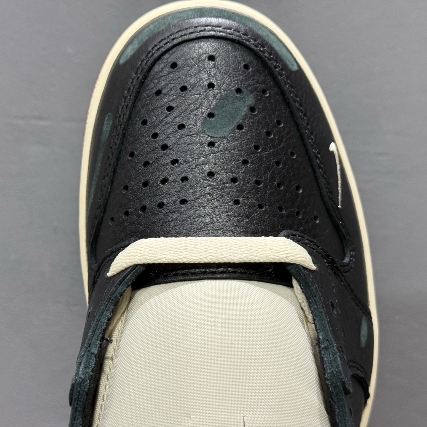 综合版 Nigel Sylvester x Jordan Air Jordan 1 Low Nitro”Better With Time”白黑红 IB8958-001