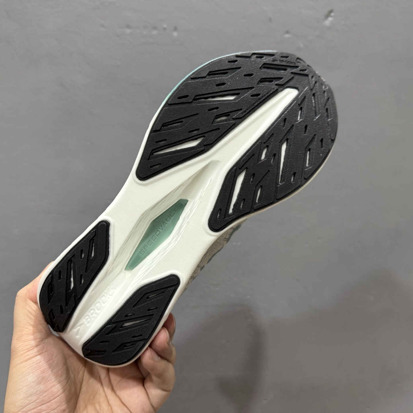 布鲁克斯Brooks HyperiMax 2 烈风2系列低帮透气缓震支撑休闲运动慢跑鞋 110434 1D 401 布鲁克斯Brooks HyperiMax 2 烈风2系列低帮透气缓震支撑休闲运动慢跑鞋 110434 1D 401