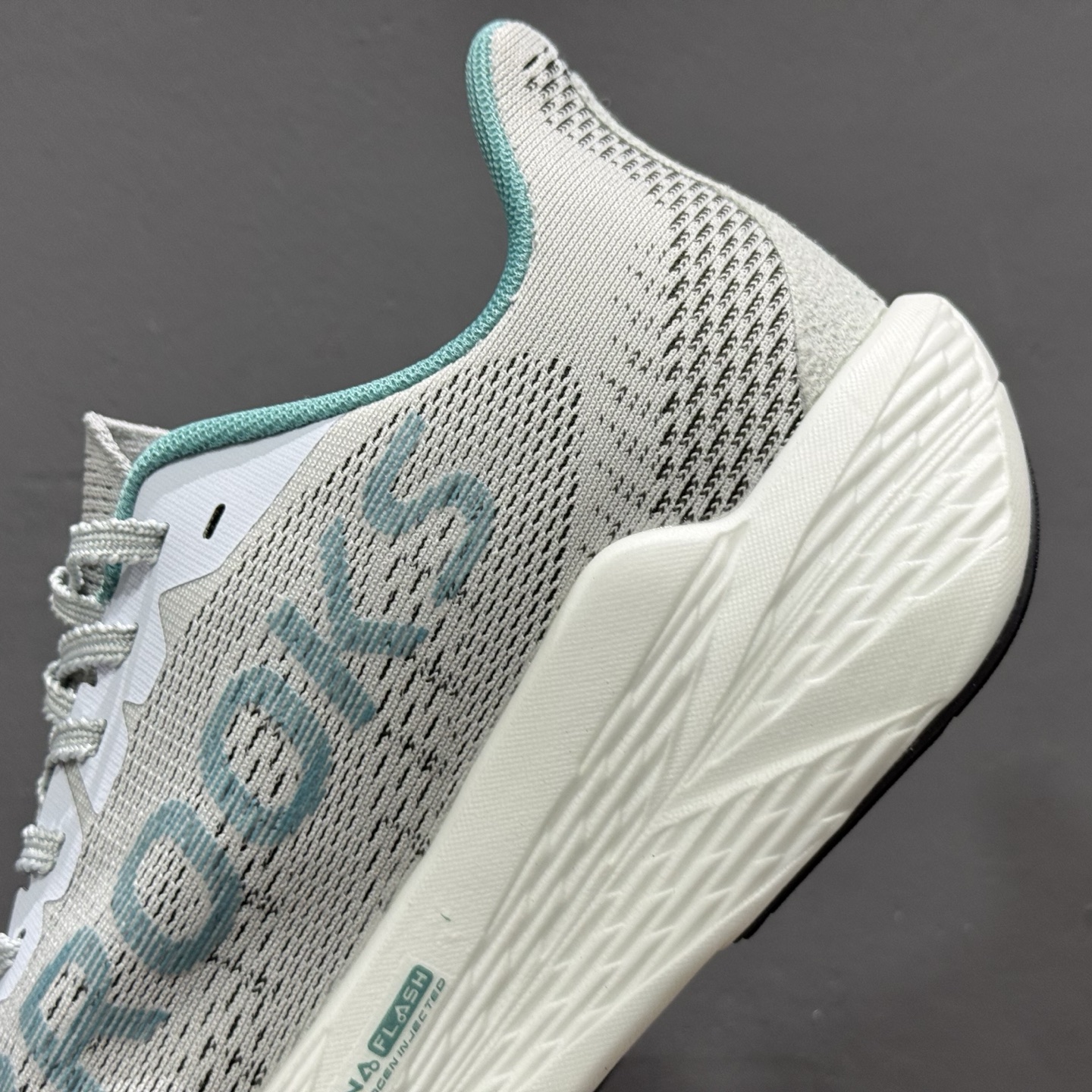 布鲁克斯Brooks HyperiMax 2 烈风2系列低帮透气缓震支撑休闲运动慢跑鞋 110434 1D 401 布鲁克斯Brooks HyperiMax 2 烈风2系列低帮透气缓震支撑休闲运动慢跑鞋 110434 1D 401