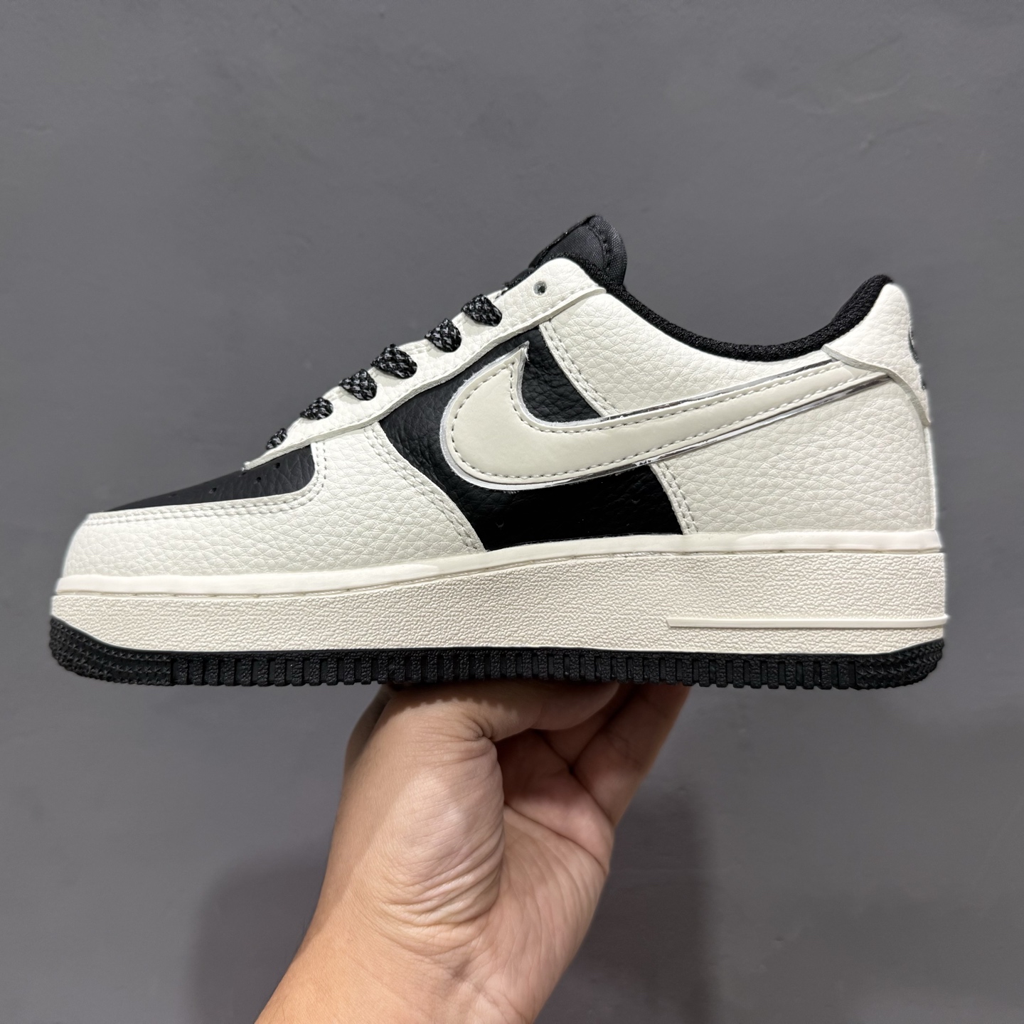Nike Air Force 1 Low 空军一号低帮运动休闲板鞋 HH7518-057 Nike Air Force 1 Low 空军一号低帮运动休闲板鞋 HH7518-057