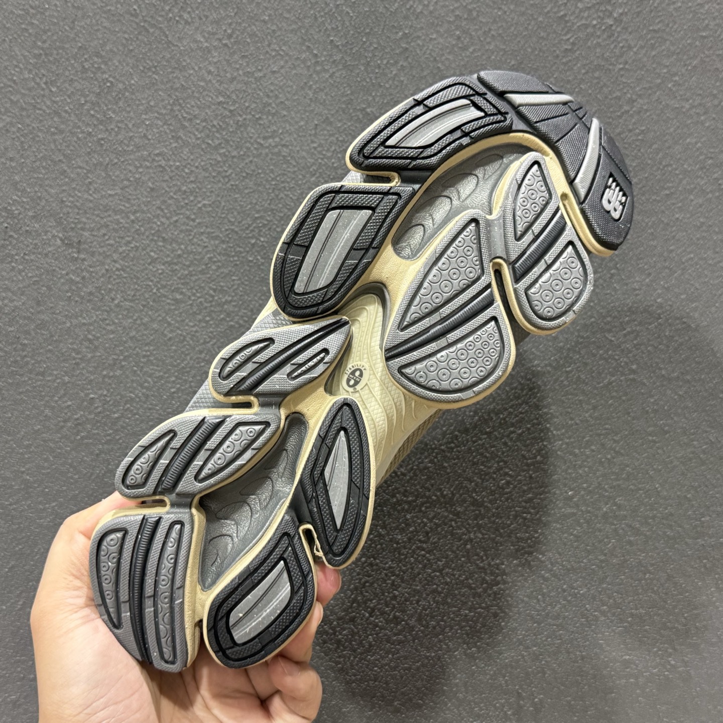 New Balance 新百伦 网面休闲鞋 U20004JQ New Balance 新百伦 网面休闲鞋 U20004JQ