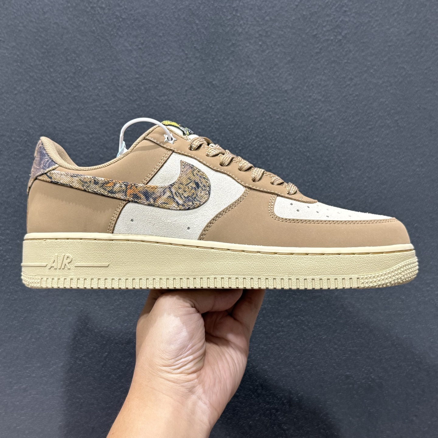 NK Air Force 1 空军一号 IO9803-200 NK Air Force 1 空军一号 IO9803-200