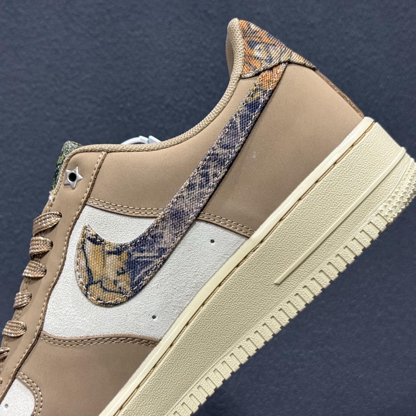 NK Air Force 1 空军一号 IO9803-200 NK Air Force 1 空军一号 IO9803-200