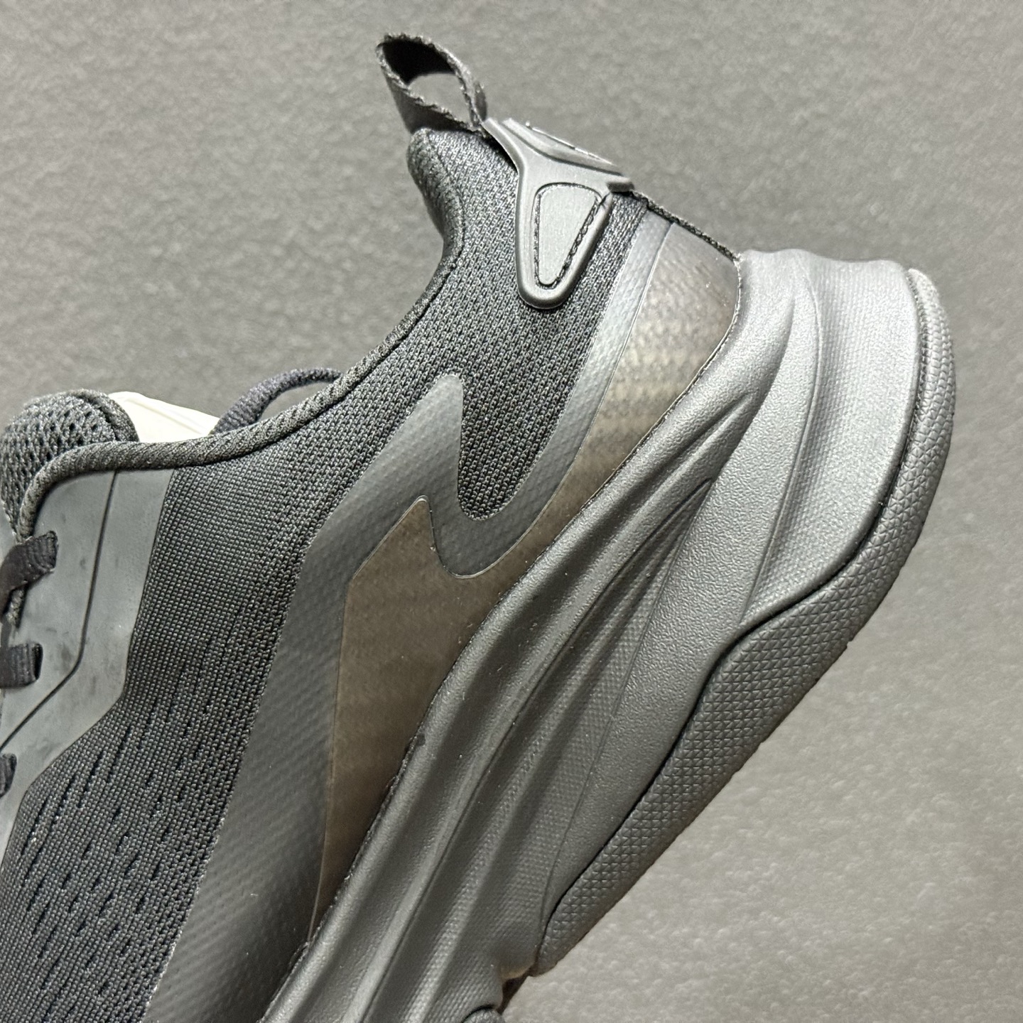 DESCENTE迪桑特 LAVITATE TRAIL WIRE 3.0 时尚休闲运动覆盖防水男子越野跑鞋