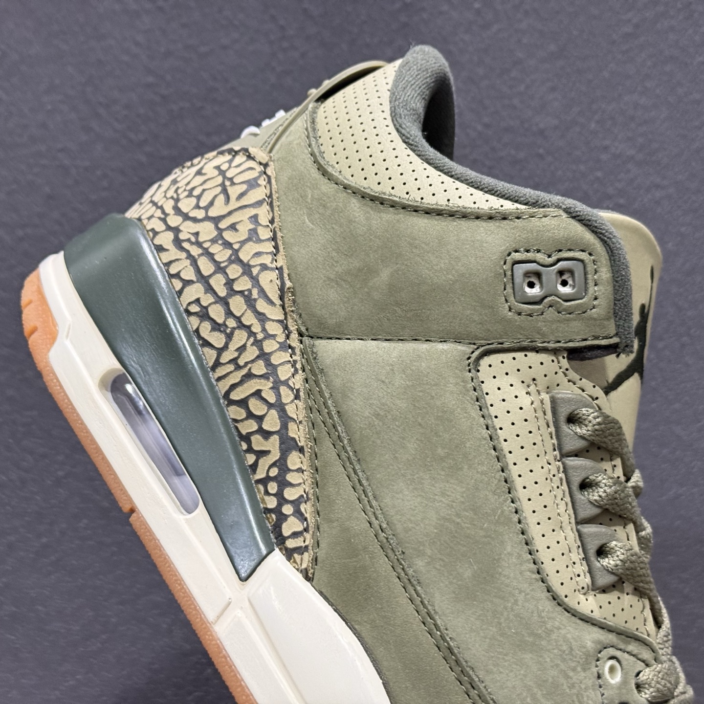 Air Jordan AJ3 Retro 白红 DN3707-202