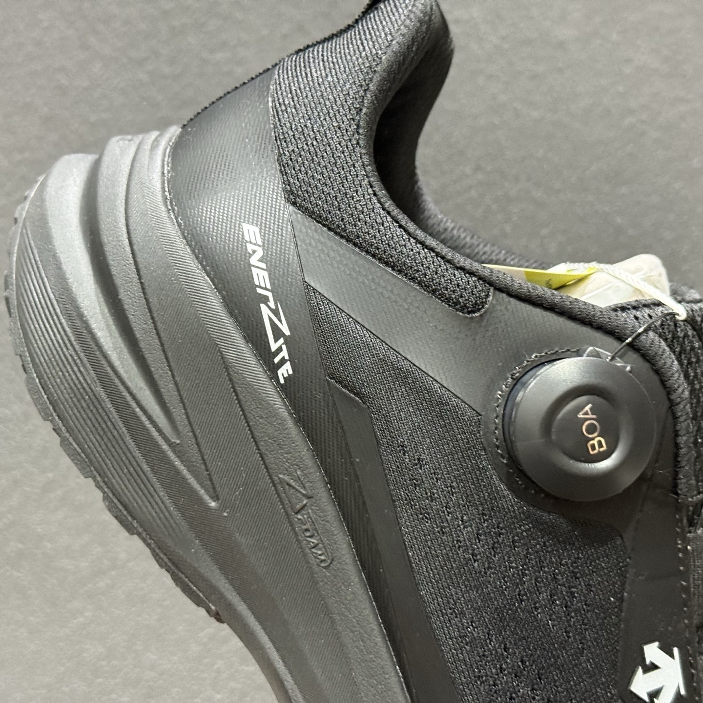 DESCENTE迪桑特 LAVITATE TRAIL WIRE 3.0 时尚休闲运动覆盖防水男子越野跑鞋 DESCENTE迪桑特 LAVITATE TRAIL WIRE 3.0 时尚休闲运动覆盖防水男子越野跑鞋