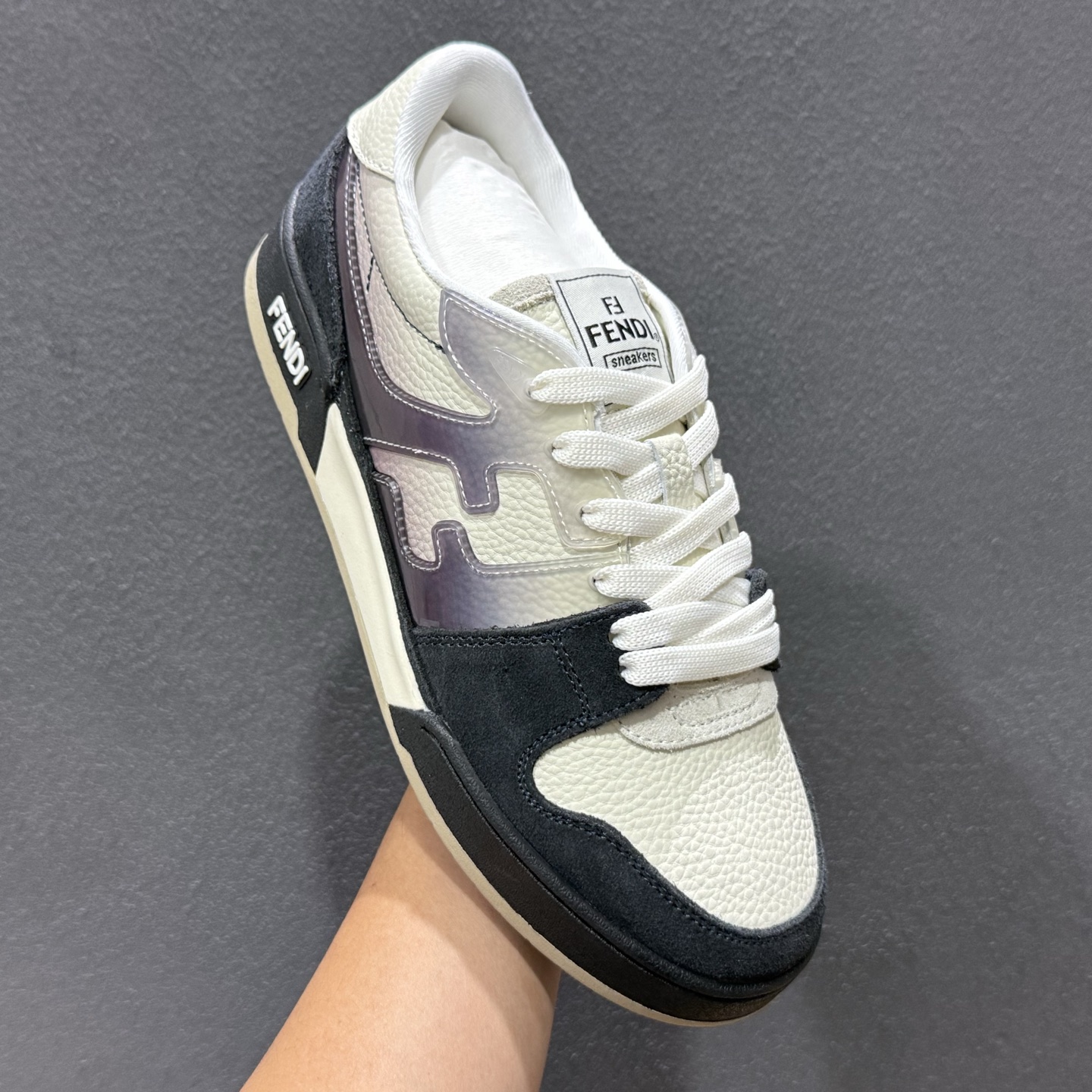 广东高端品质 FENDI芬迪 Match 圆头厚底 低帮板鞋 Fendi芬迪休闲鞋