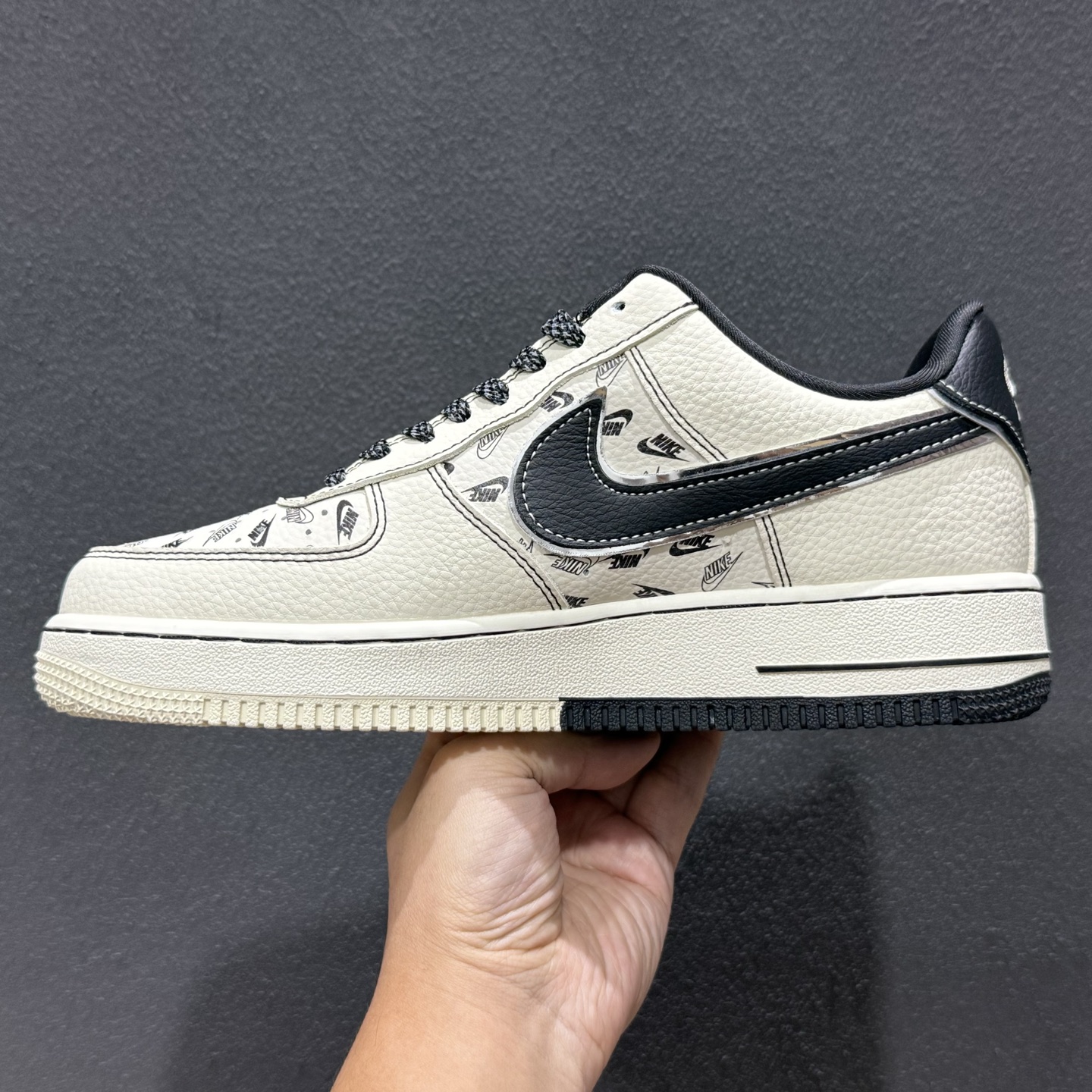 NIke Air Force 1 '07 Low “NIKE银-米黑印花”空军一号 低帮 运动鞋 DF0188-109 NIke Air Force 1 '07 Low “NIKE银-米黑印花”空军一号 低帮 运动鞋 DF0188-109