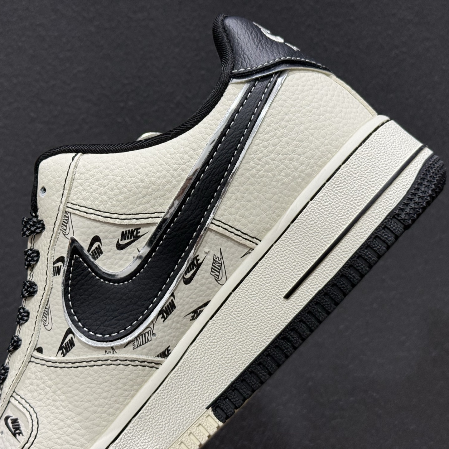 NIke Air Force 1 '07 Low “NIKE银-米黑印花”空军一号 低帮 运动鞋 DF0188-109 NIke Air Force 1 '07 Low “NIKE银-米黑印花”空军一号 低帮 运动鞋 DF0188-109
