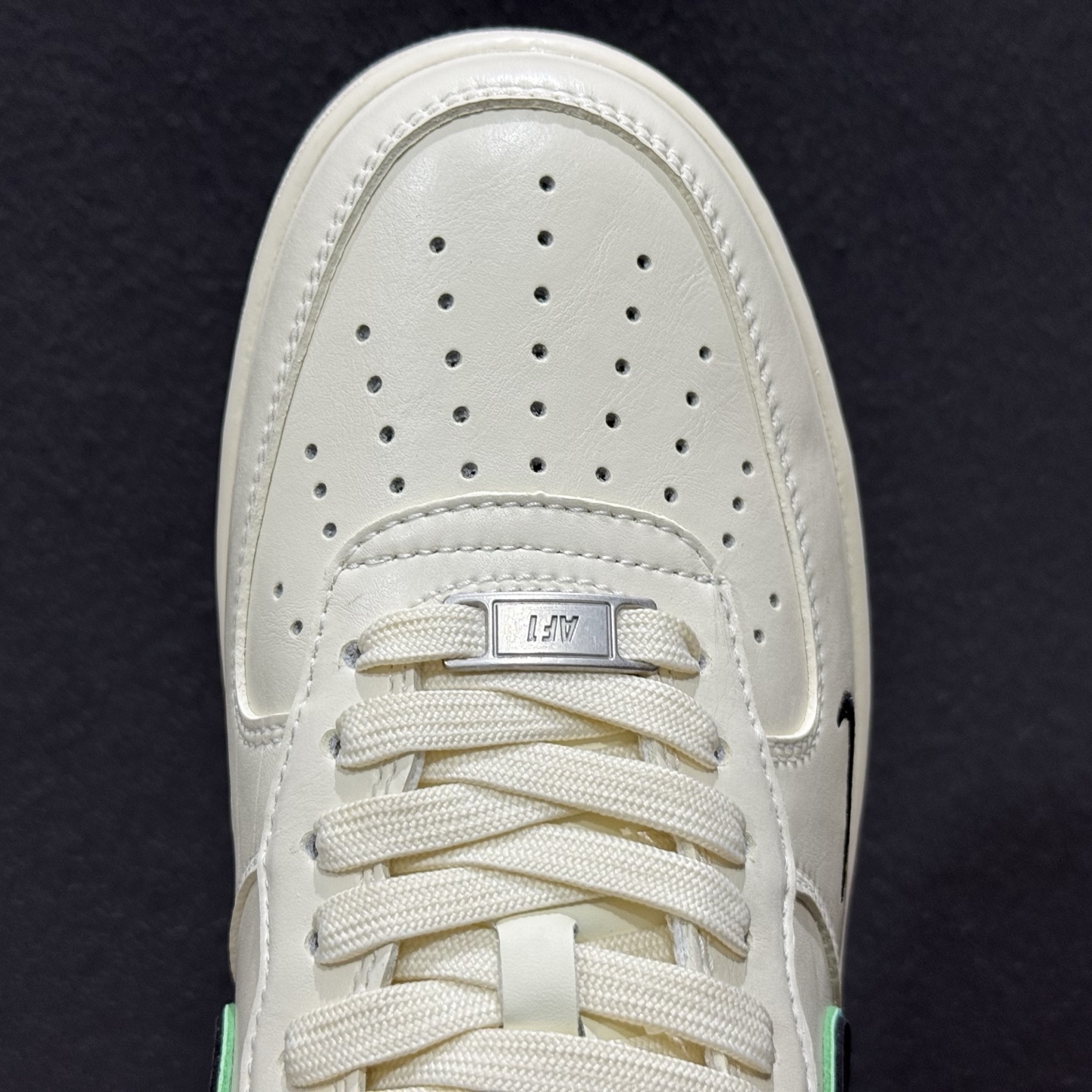 NIke Air Force 1 '07 LOW 杏白墨青 空军一号低帮 运动鞋 NH0601-583